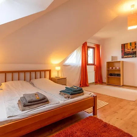 Haus Mit Garten Ferienhaus