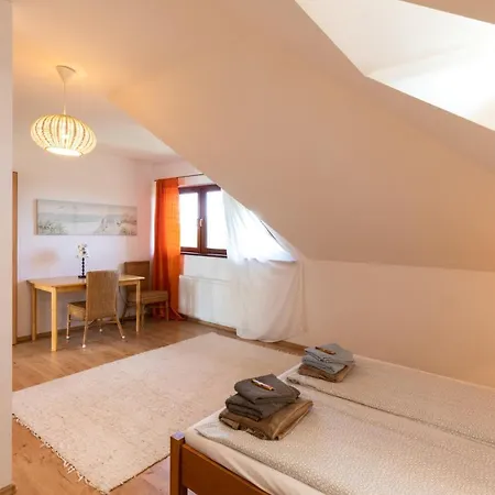 Haus Mit Garten Ferienhaus *